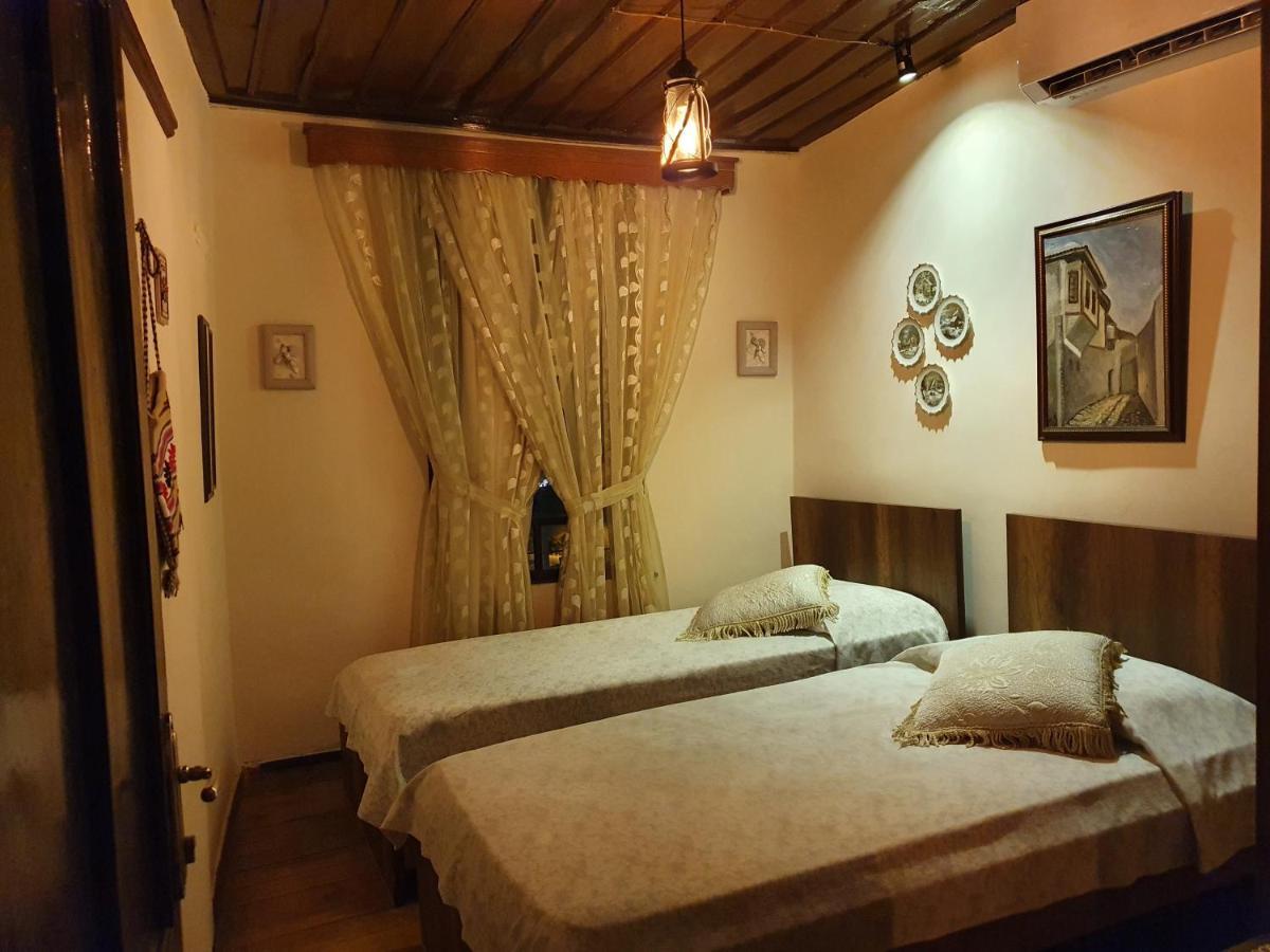 Restaurant & Guest House Semani Berat Exterior photo