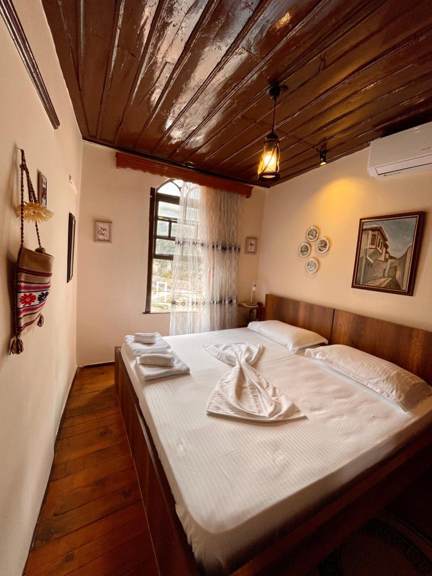 Restaurant & Guest House Semani Berat Exterior photo